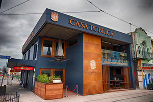 Casa Publica